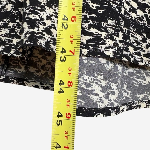 St John Jared Tweed Print Silk Shirtdress Size 4 Midi Goldtone Buttons - Picture 13 of 16